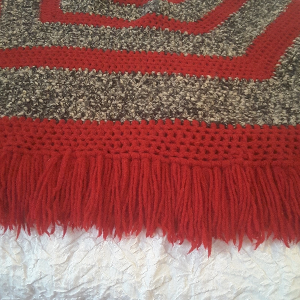Vintage boho  hand made poncho - Picture 3 of 3